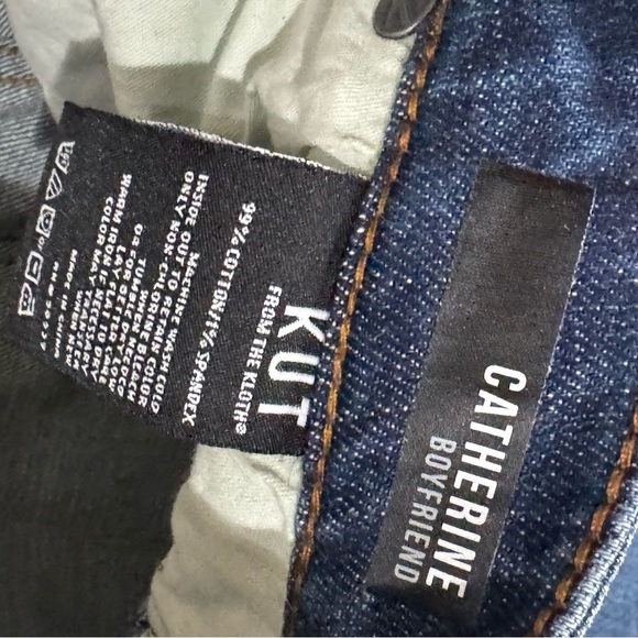 Kut from the kloth Catherine boyfriend distressed boyfriend fit jean ❤️ - Picture 6 of 7